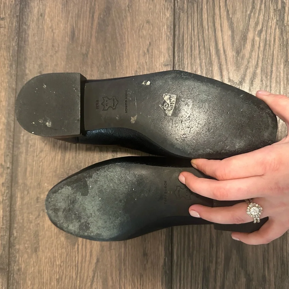 Tory Burch Jessa Black Loafers with Gold Horse - Picture 4 of 5